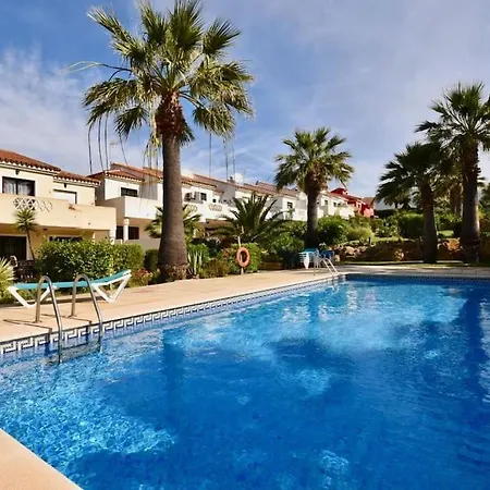 Beautiful 2 Bedrooms Town House. Frontline